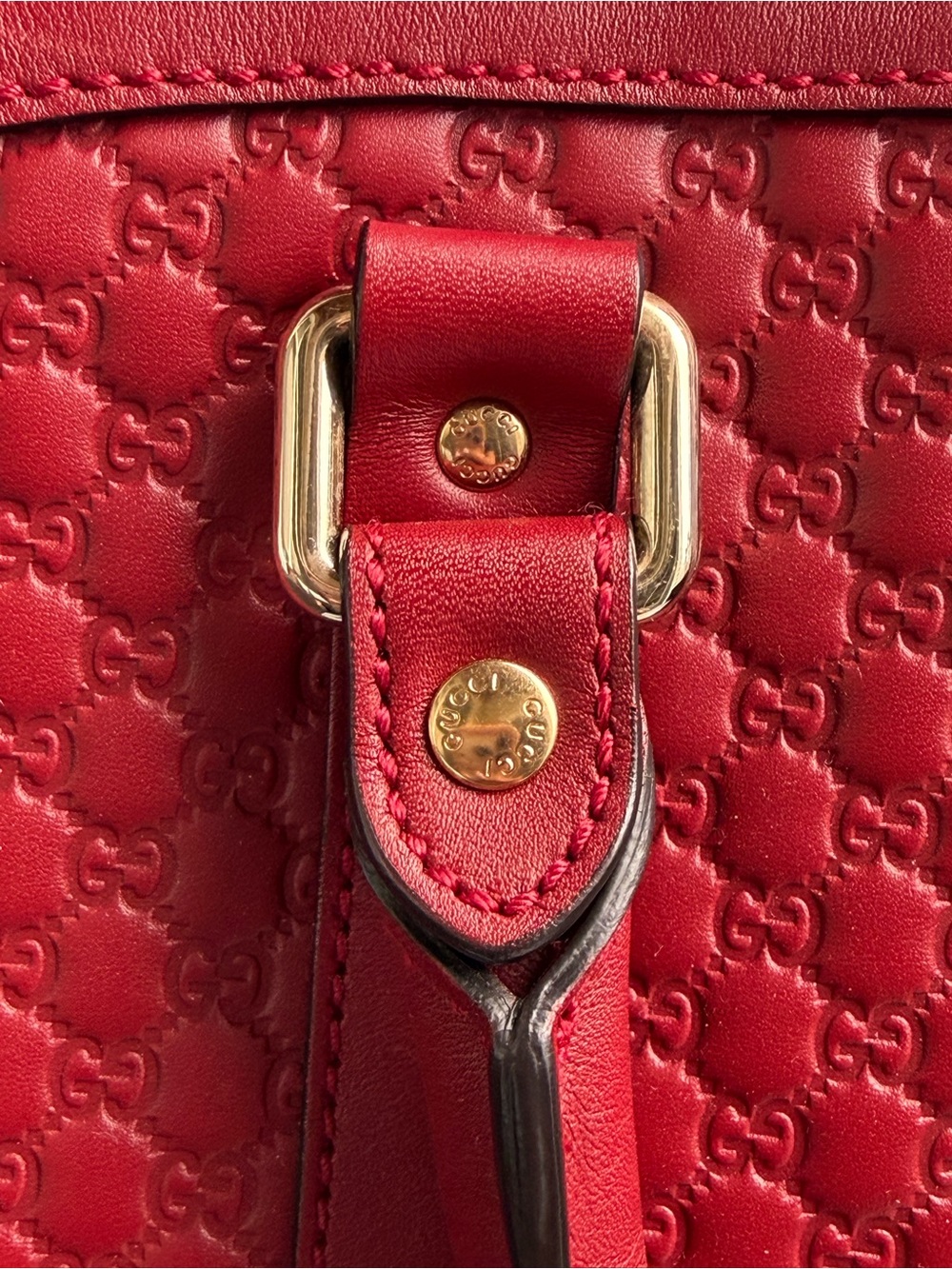 Gucci Embossed Red Leather Shoulder Bag - Picture 5 of 16